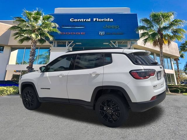 New 2026 Bright White Clearcoat Jeep Latitude image 7