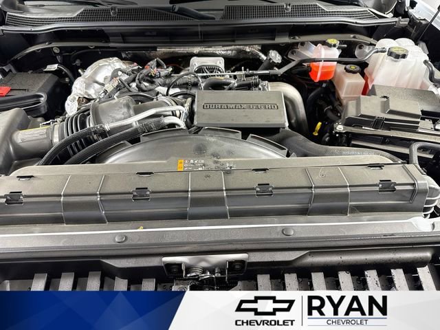New 2026 Summit White Chevrolet LT image 30
