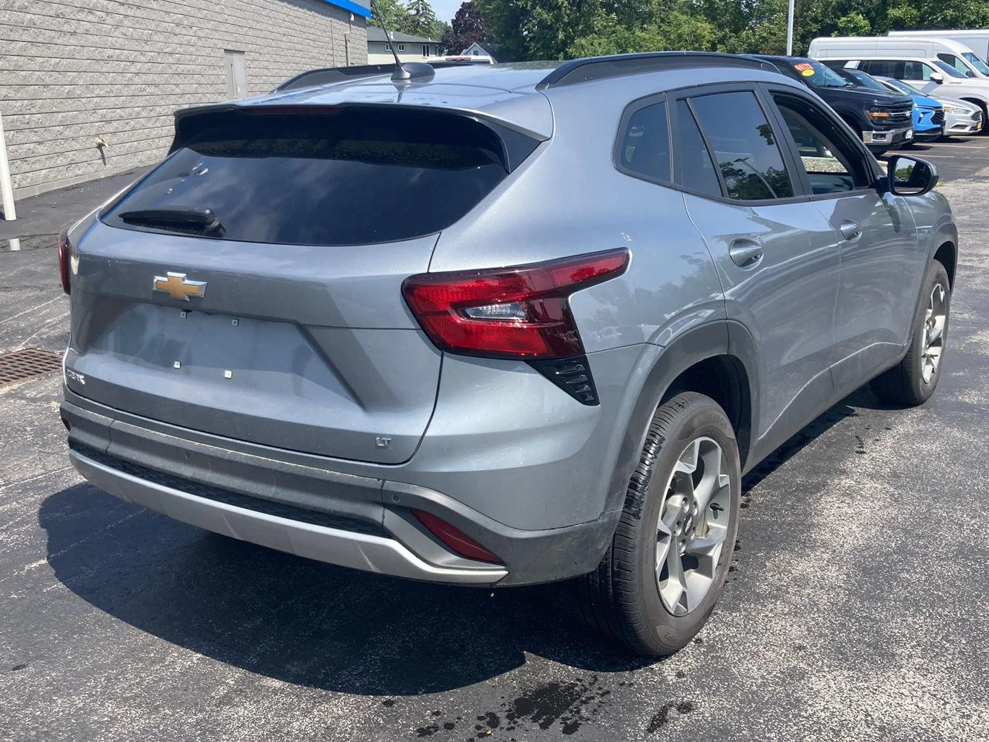 Used 2025 Sterling Gray Metallic Chevrolet LT image 7