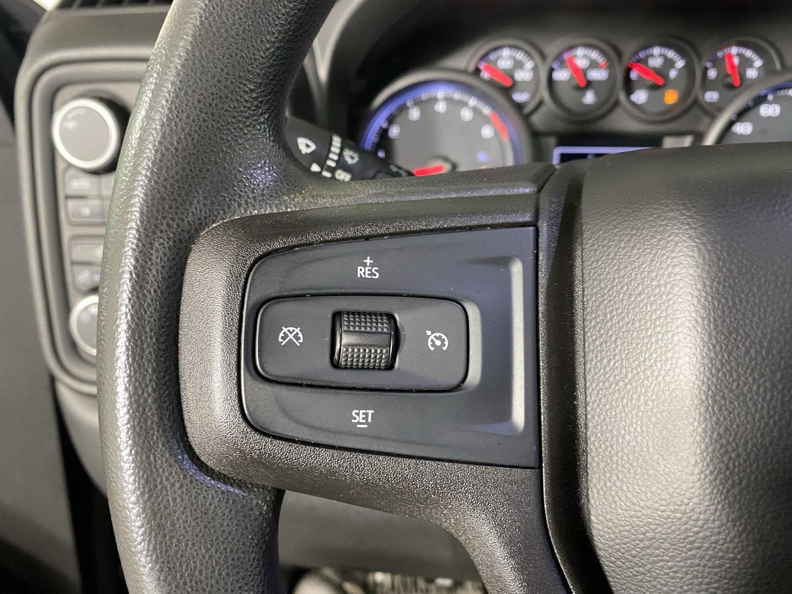 Used 2019 Black Chevrolet Custom image 14