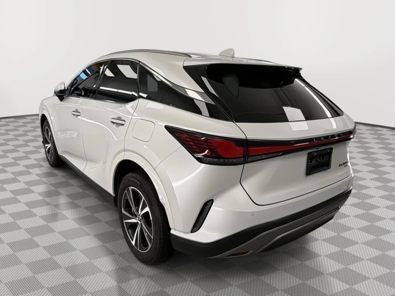 Used 2024 Eminent White Pearl Lexus RX 350 image 5