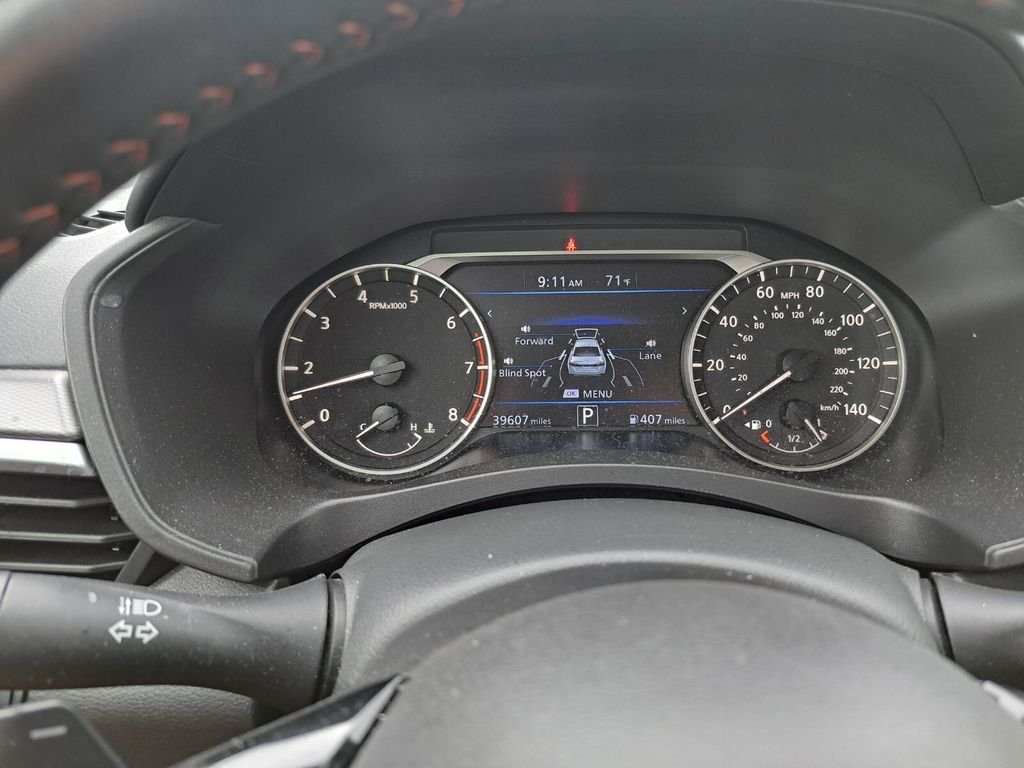 2025 Nissan Altima SR - Photo 11