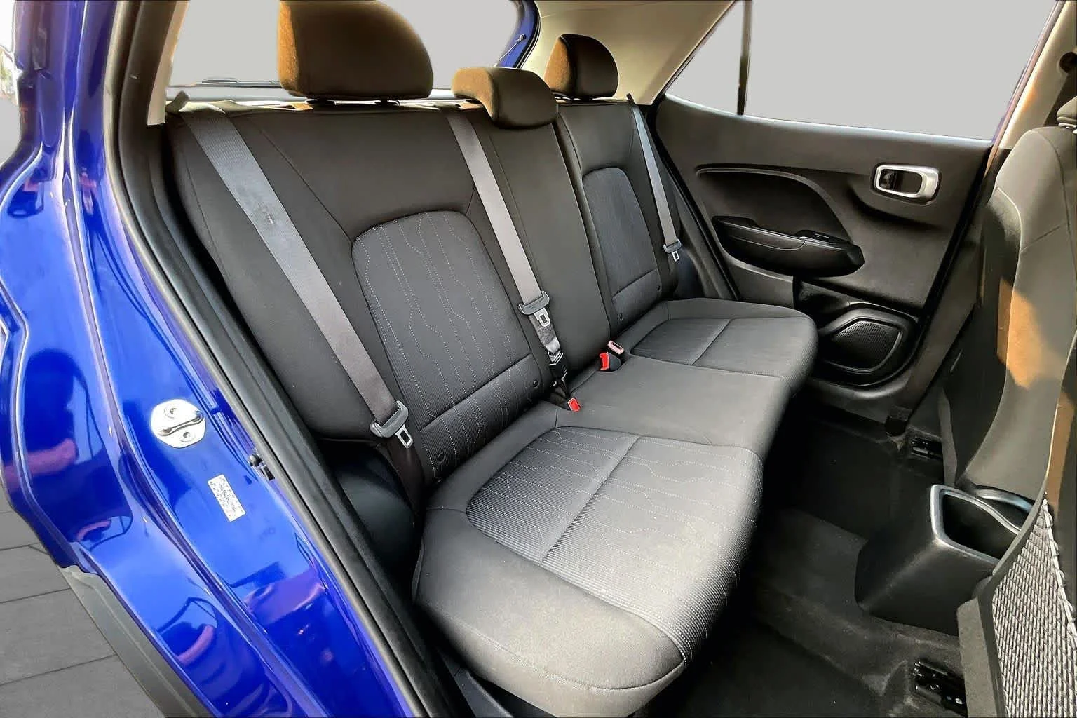 Used 2022 Intense Blue Hyundai SE image 20