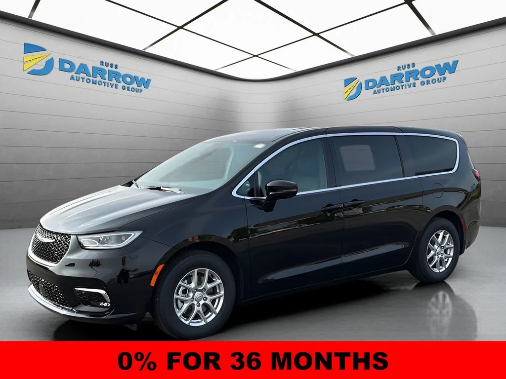 2026 Chrysler Pacifica Select's photo