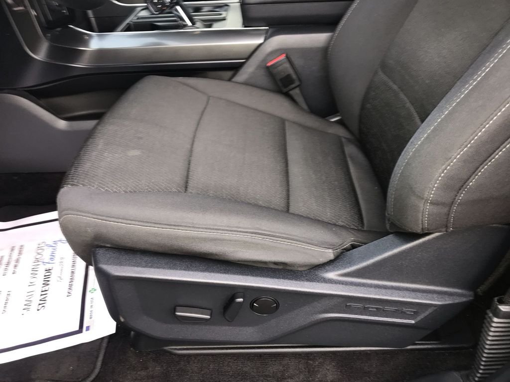 Used 2023 Silver Ford XLT image 12