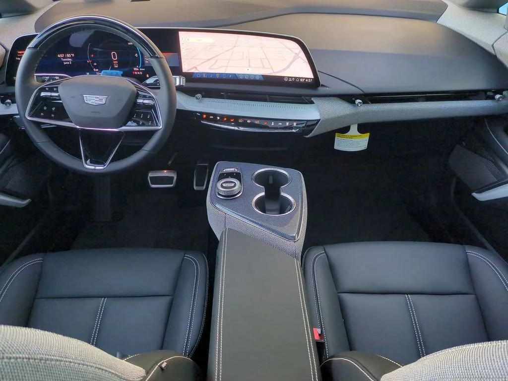 2026 Cadillac OPTIQ Luxury - Photo 26