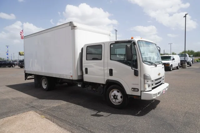 Used 2024 Arc White Chevrolet 1WT image 3
