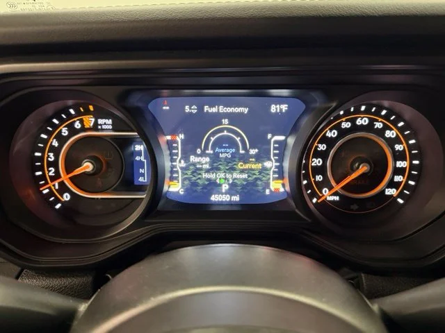Used 2025  Jeep Mojave image 21