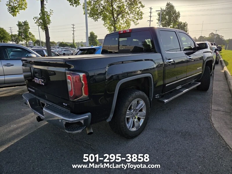 Used 2018 Onyx Black GMC SLT image 9