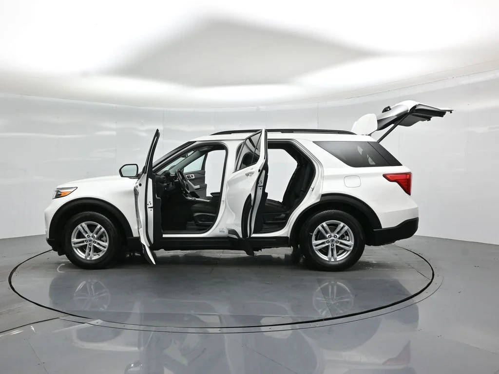 Certified Used 2024 White Ford XLT image 35