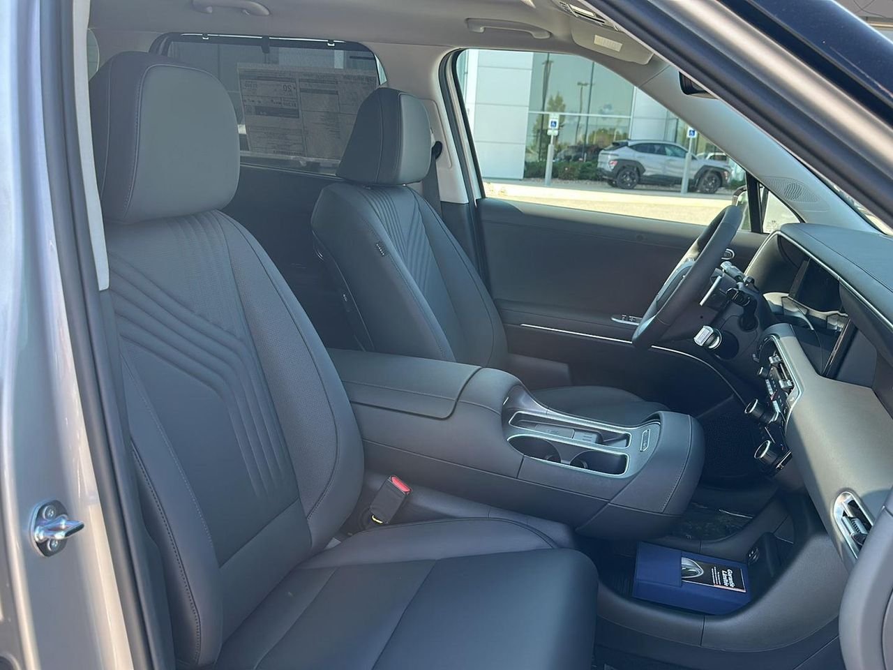 New 2027 Shimmering Silver Hyundai SEL Premium AWD image 44