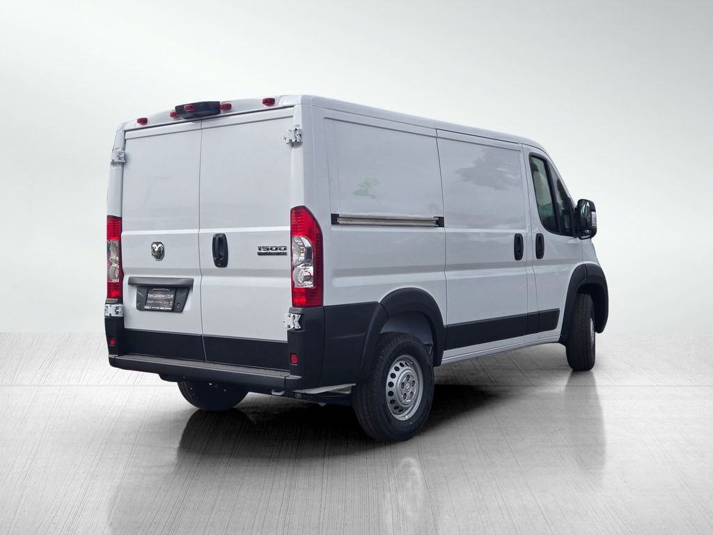 New 2026 Bright White Clear-Coat Exterior Paint RAM Tradesman image 4