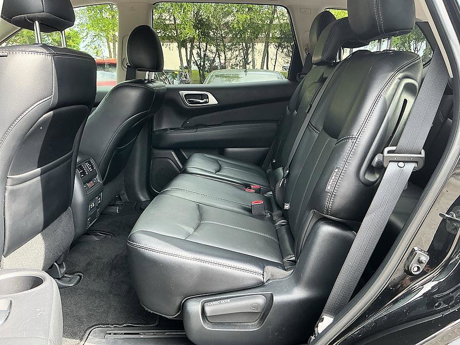 Used 2020 Magnetic Black Pearl Nissan SL image 24