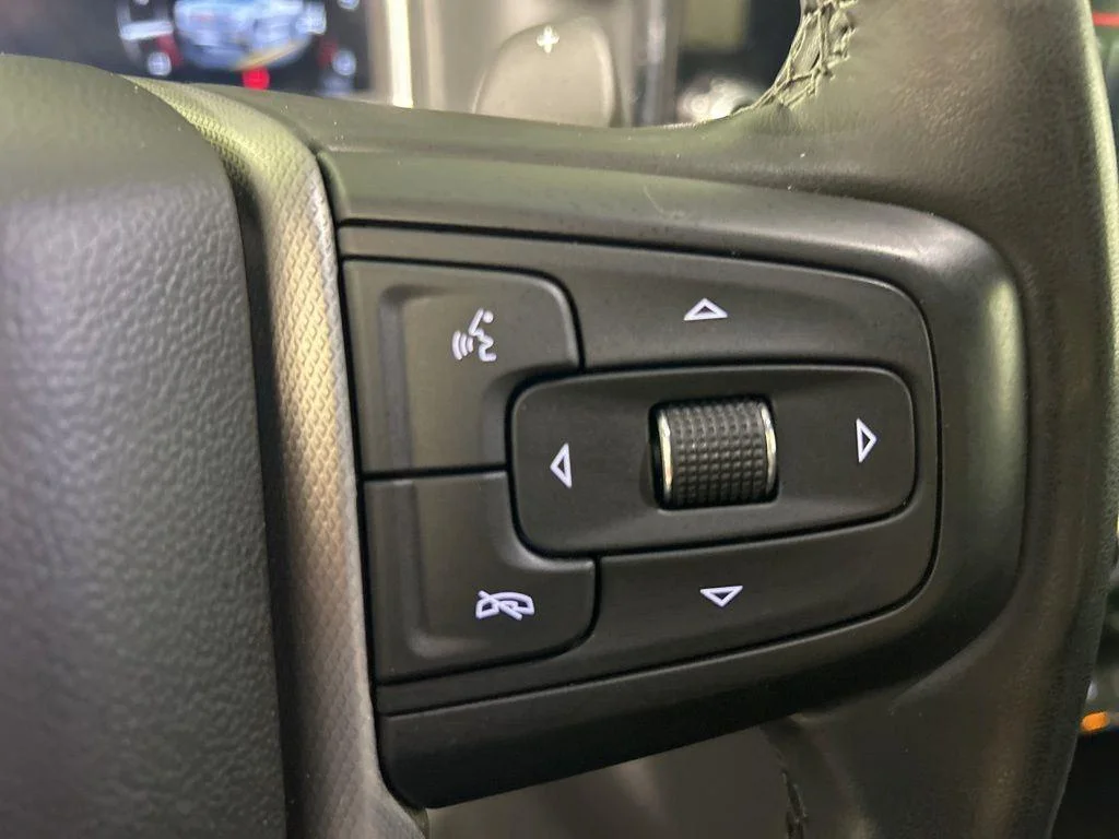 Used 2024 Sterling Metallic GMC Denali image 29