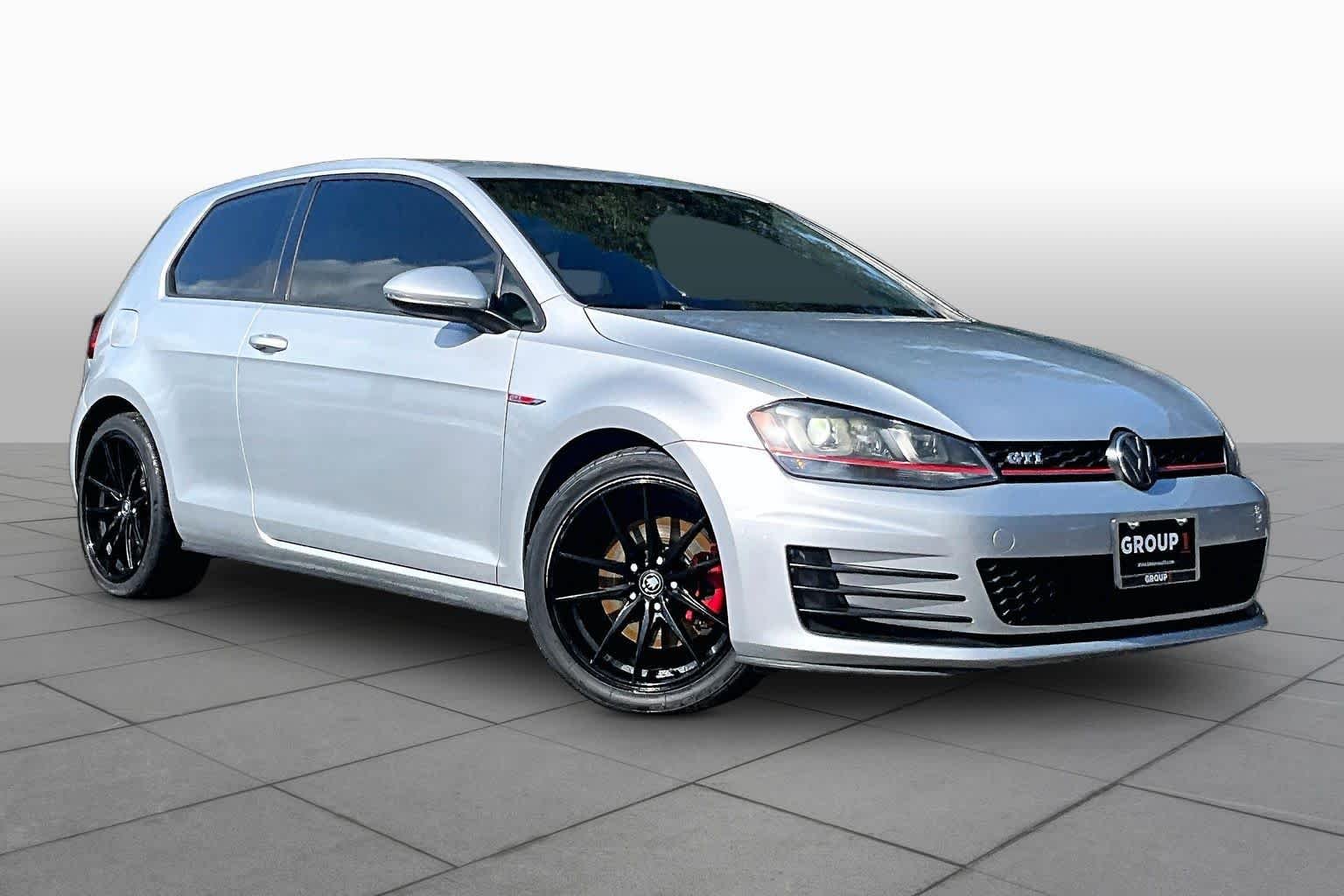 Pre-Owned 2015 Volkswagen Golf GTI S