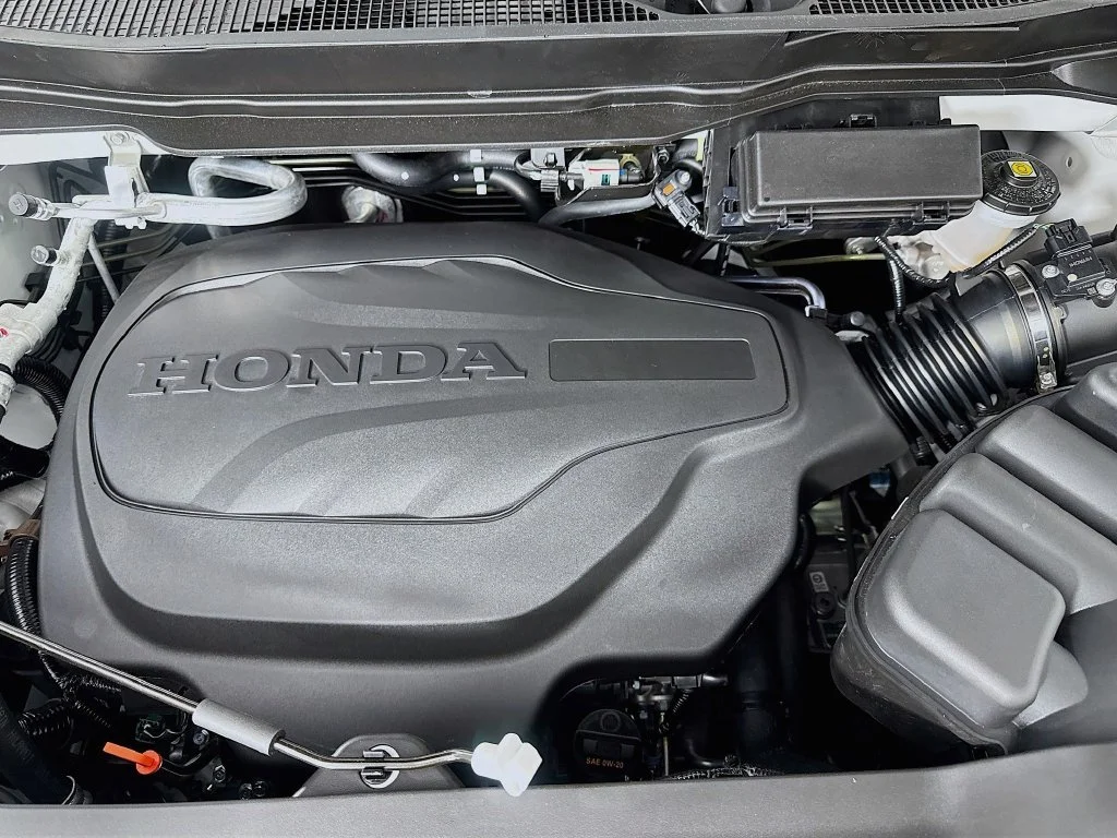 New 2026 Platinum White Pearl Honda Black Edition image 12