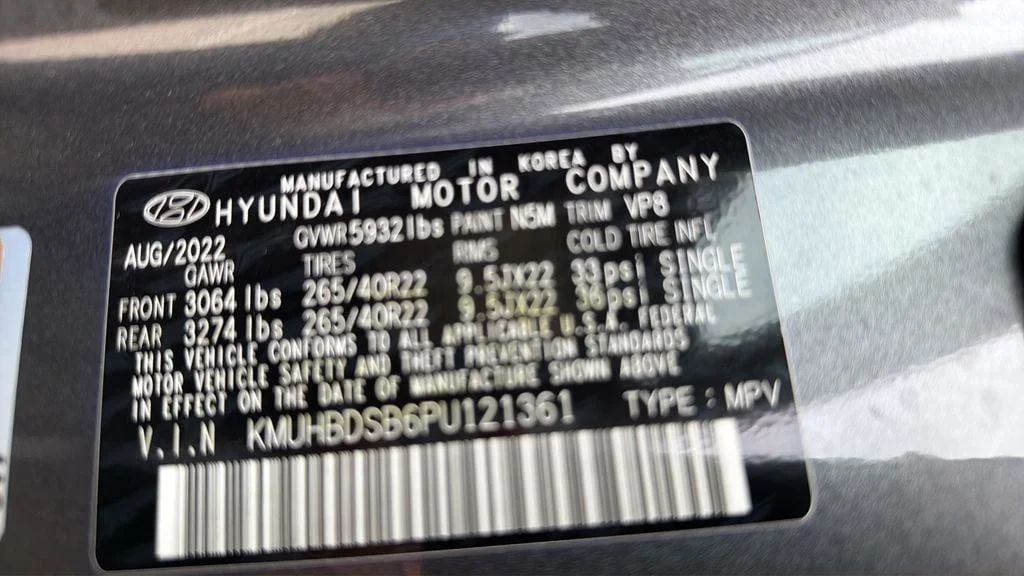 Used 2023 Himalayan Gray Genesis 2.5T image 21