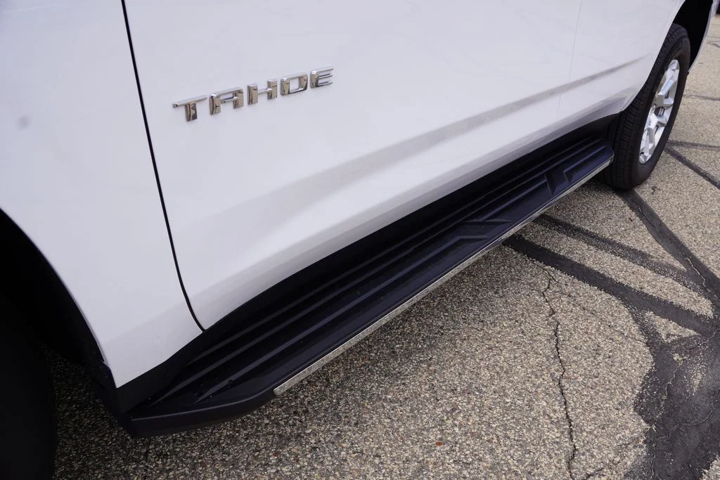 Used 2025 Summit White Chevrolet LT image 14