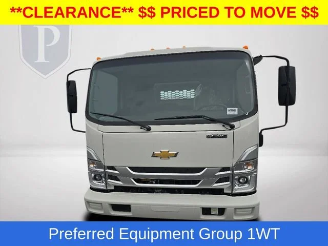 New 2025 Arc White Chevrolet  image 14