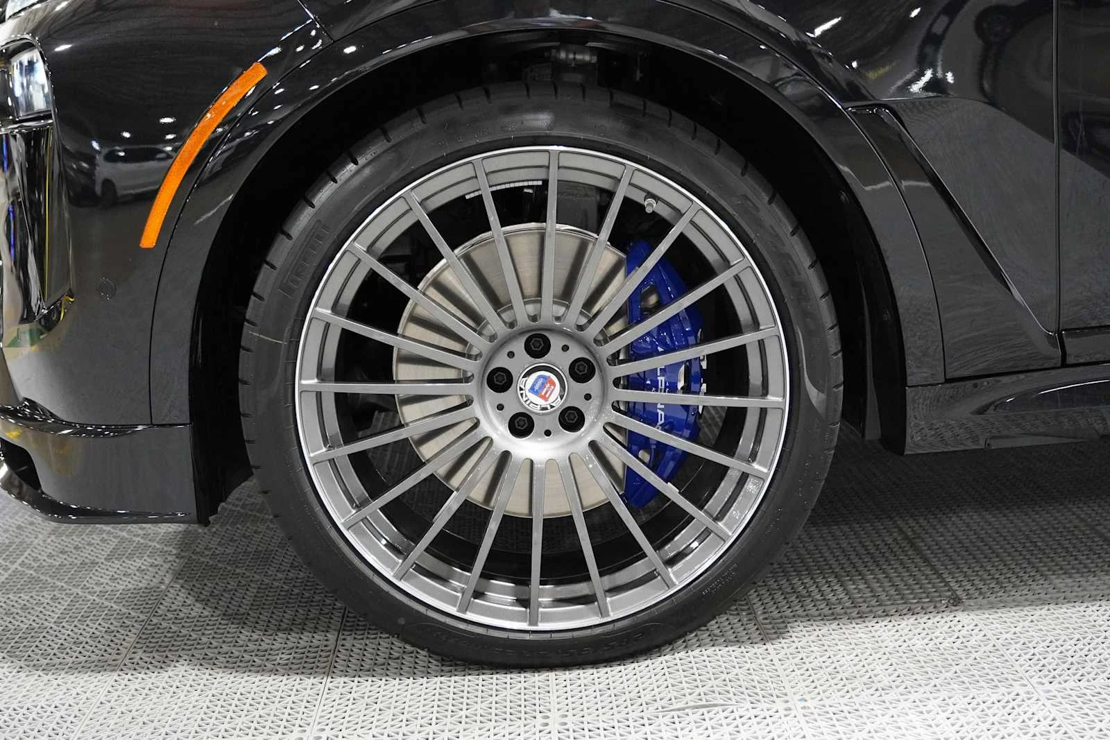 New 2026 Black Sapphire Metallic BMW ALPINA XB7 image 7