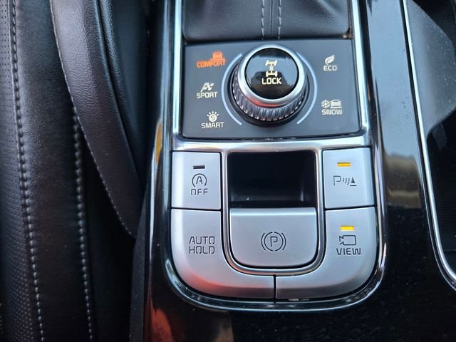 Used 2022 White Kia SX image 19