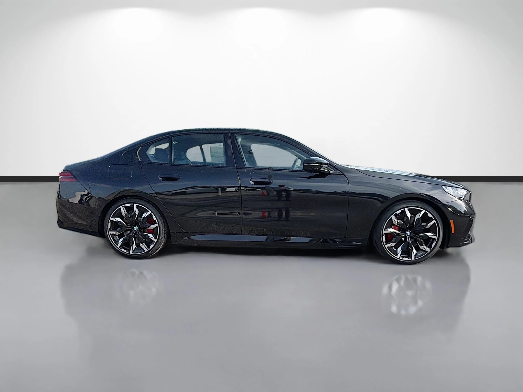 New 2026 Black Sapphire Metallic BMW M60 image 2