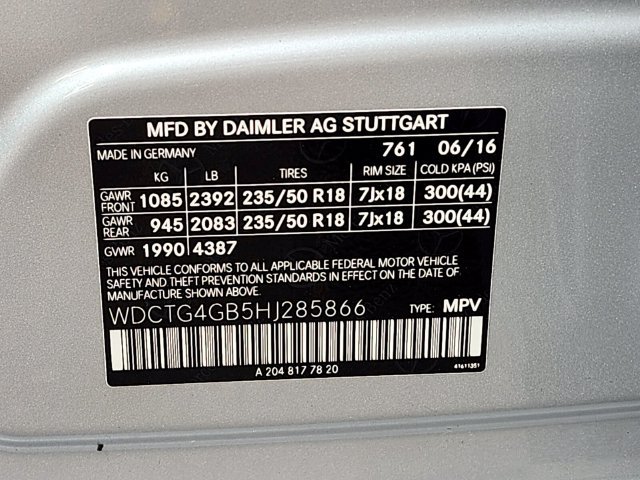 Used 2017 Silver Mercedes-Benz GLA 250 image 36