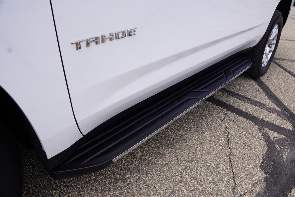Used 2025 Summit White Chevrolet LT image 14