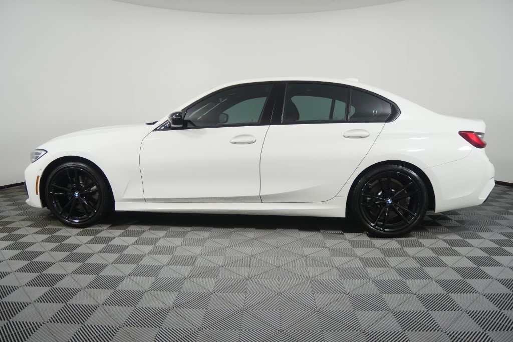 Used 2021 Alpine White BMW 330i image 7