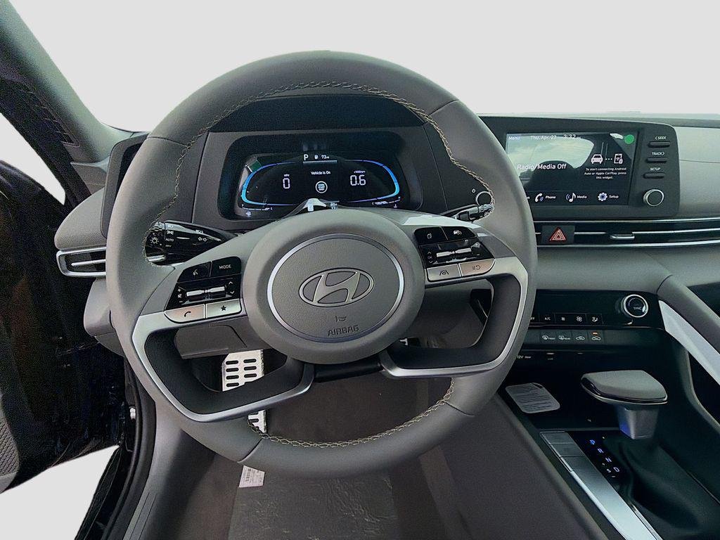 New 2026 Abyss Black Hyundai SEL Sport image 8