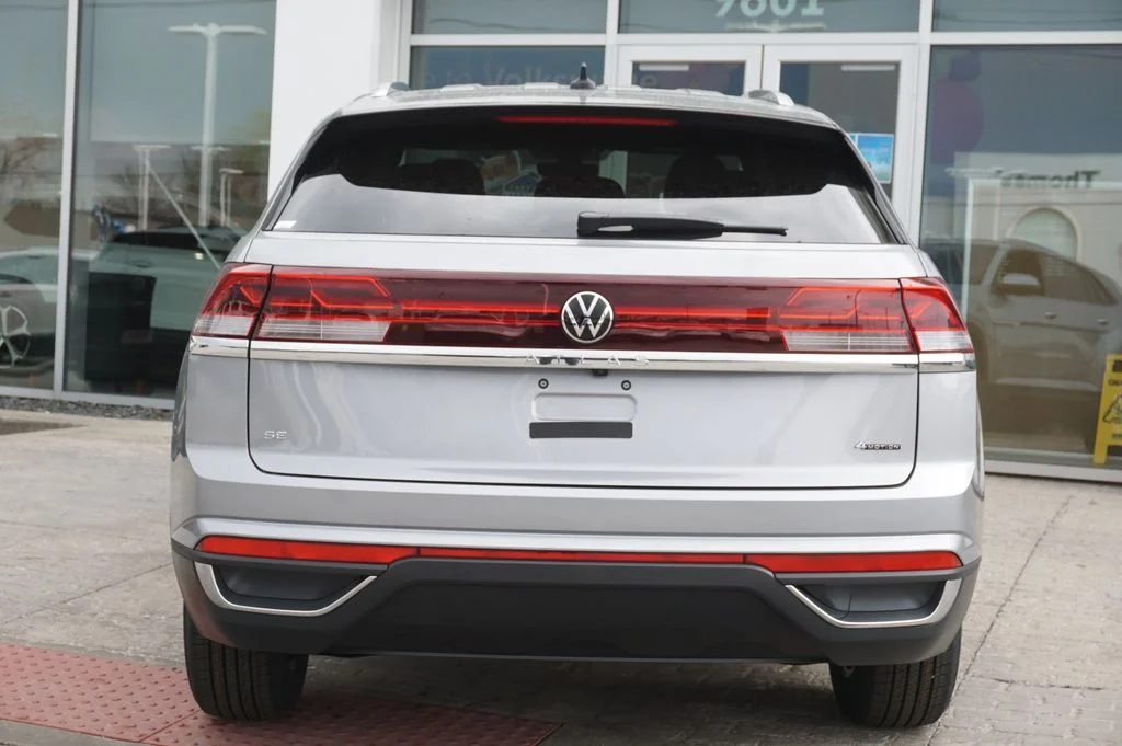 New 2026 Silver Volkswagen 2.0T SE image 6