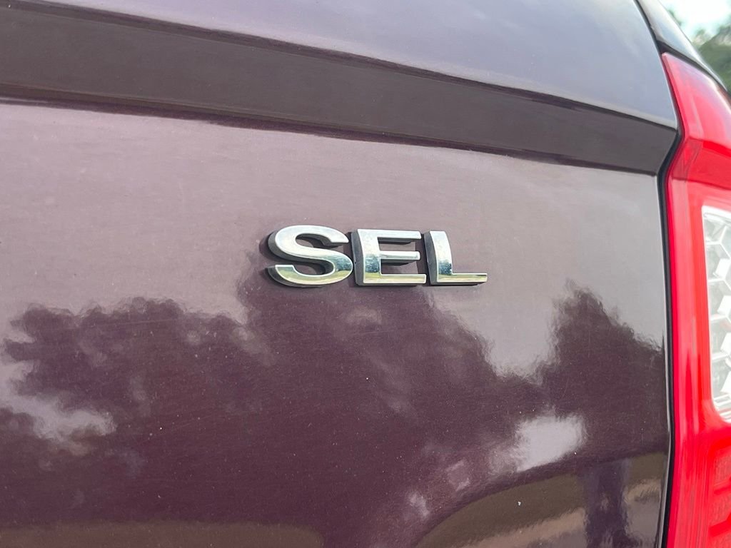 Used 2012 Red Ford SEL image 13
