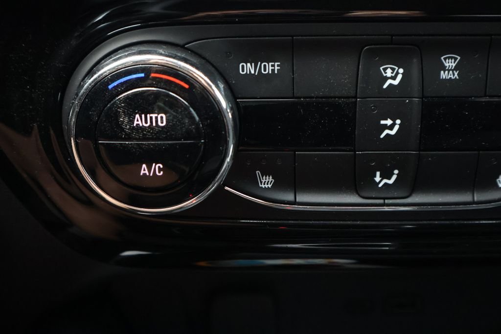 Used 2024 Mosaic Black Metallic Chevrolet ACTIV image 23