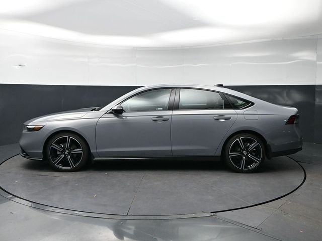 Certified Used 2026 Urban Gray Pearl Honda SE image 8