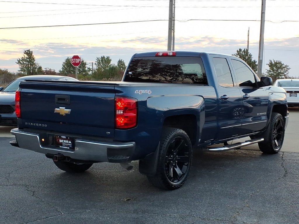 Used 2015 DEEP OCEAN BLUE METALLIC Chevrolet LT image 12