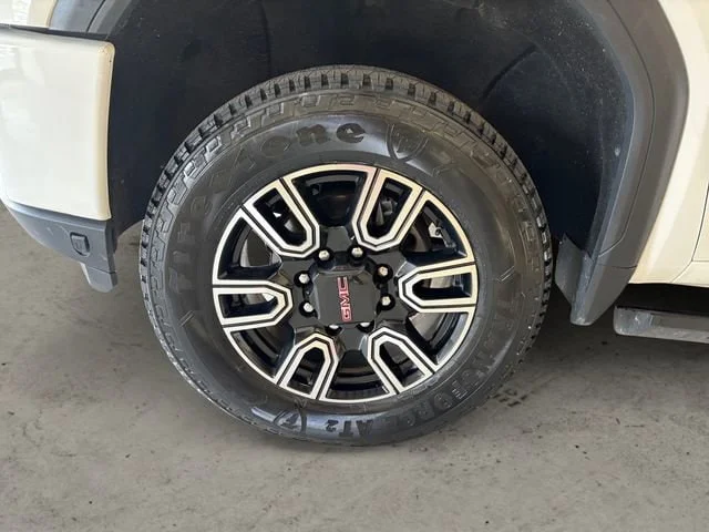 Used 2021 Summit White GMC AT4 image 15