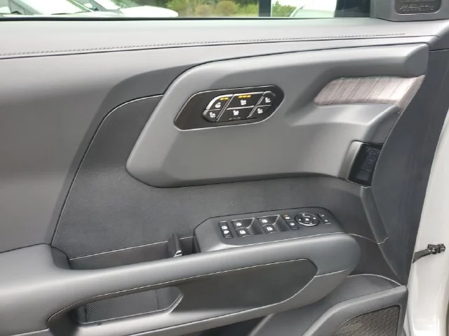 New 2027 Wolf Gray Kia X-LINE SX PRESTIGE image 19
