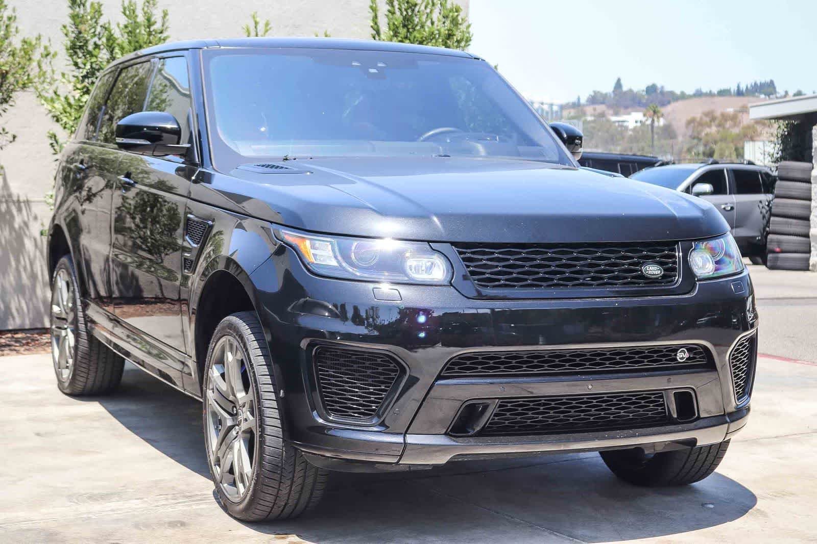 Used 2017 Black Land Rover SVR image 3