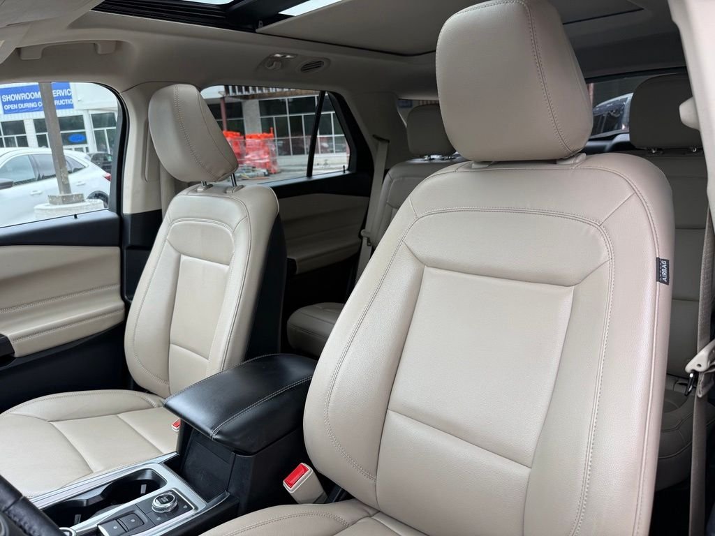 Used 2020 Gray Ford XLT image 24