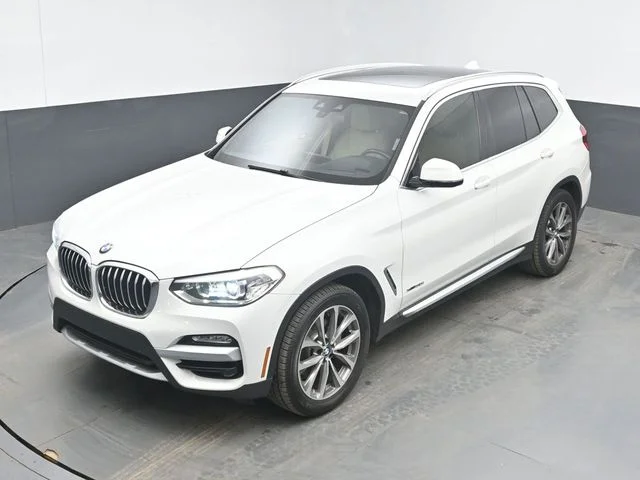 Used 2018 Alpine White BMW xDrive30i image 15