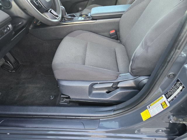 Used 2025  Toyota LE image 16