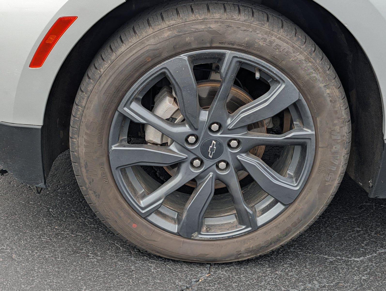 Used 2022 Silver Ice Metallic Chevrolet RS image 10
