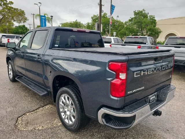 Used 2021 SHADOW GRAY METALLIC Chevrolet LT image 3