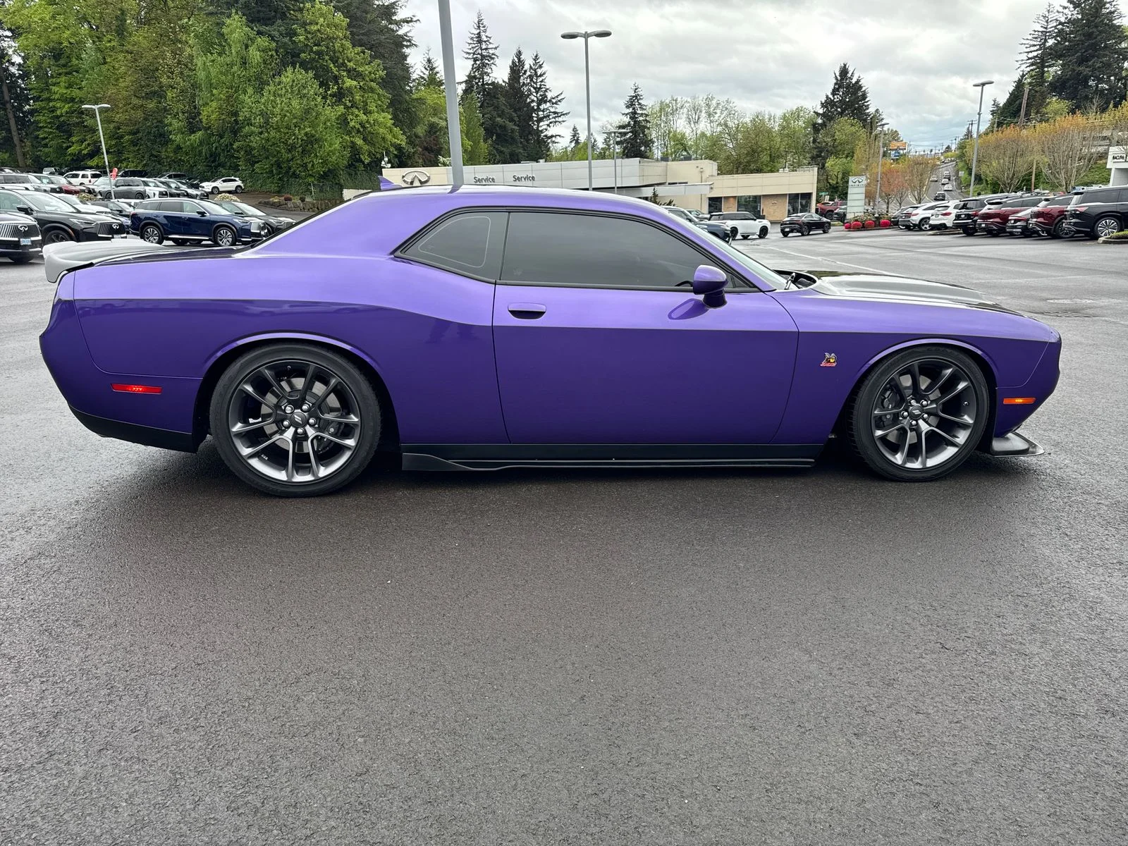 Used 2023 Plum Dodge R/T Scat Pack image 9