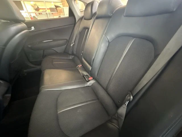 Used 2019 Black Kia S image 26