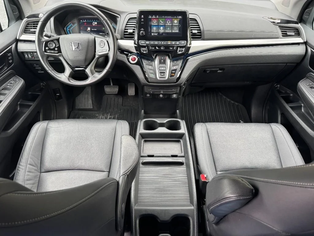 Used 2024 Black Honda Touring image 18