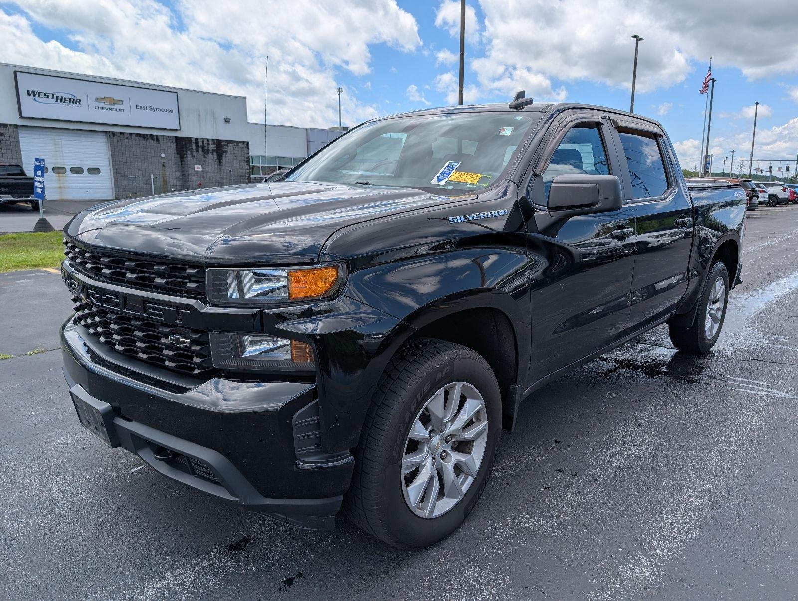 Used 2019 Black Chevrolet Custom image 4
