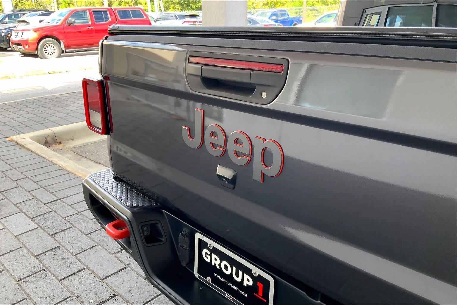 Used 2021 Granite Crystal Metallic Clearcoat Jeep Mojave image 33