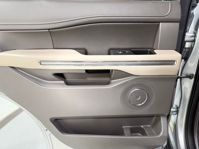 2021 Ford Expedition XLT - Photo 17