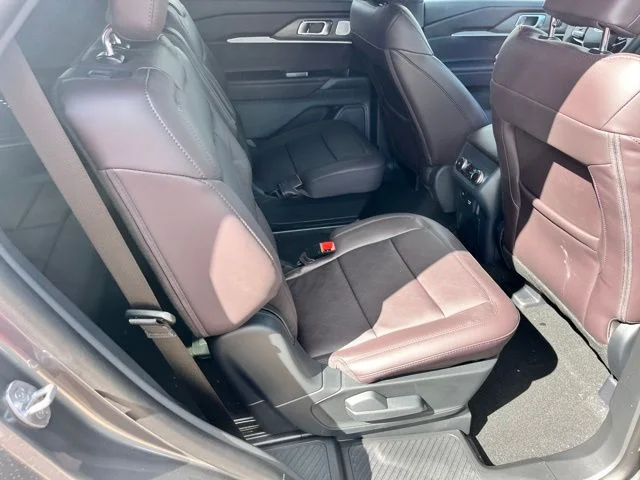 New 2026 Carbonized Gray Metallic Ford Platinum™ image 17